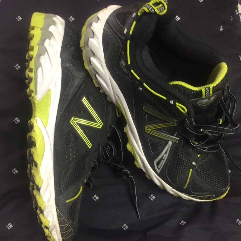 New Balance Trail Tennis Shoes